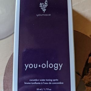 Younique Toning Spritz